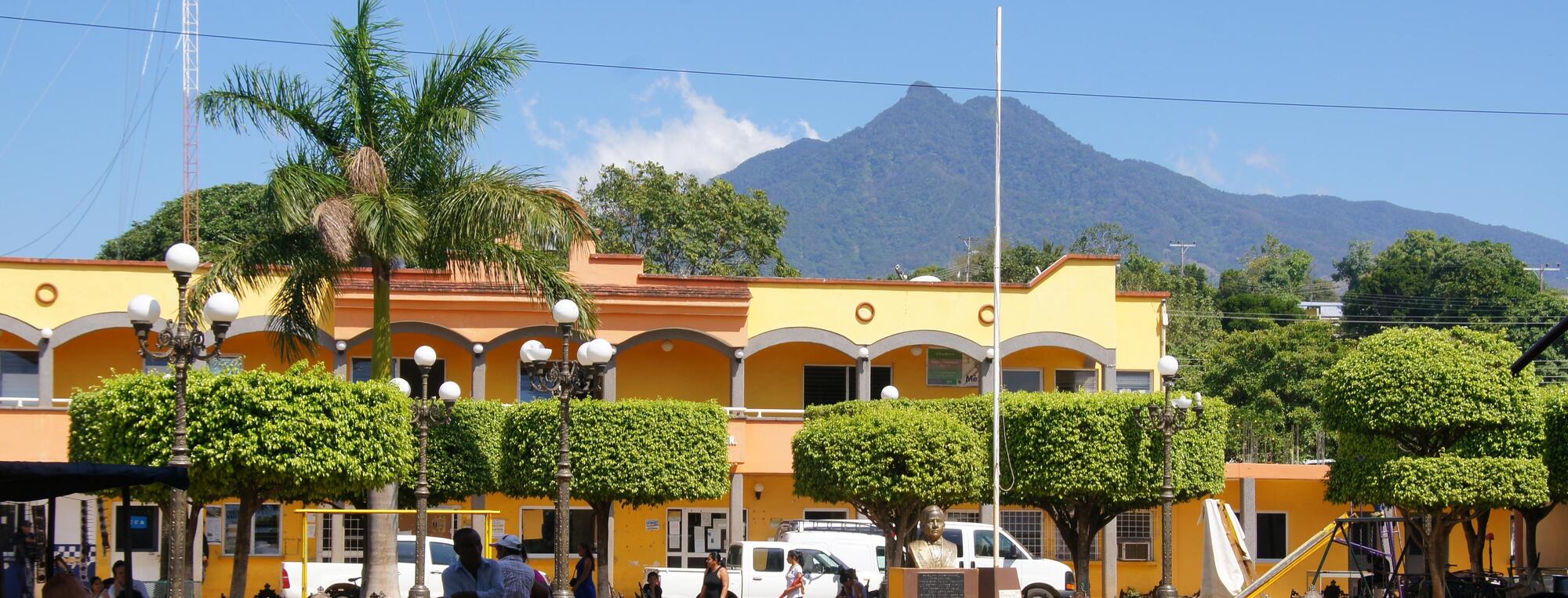Parque central Tatahuicapan.jpg