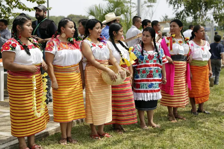 Asi se ven la mujeres náhuatl de Mecayapan